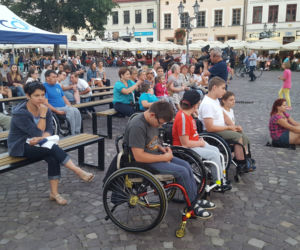 Adrian Beściak objechał Polskę na wózku [META]