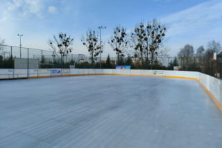 Jak będą działać lodowisko czy Park Wodny w Łomży w czasie świąt? Sprawdź dostępność łomżyńskich obiektów sportowych