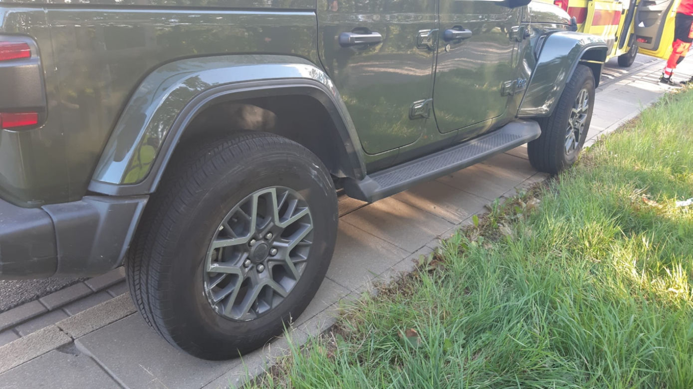 Wyrzucił kierowcę na ulicę i ukradł auto. Pomylił GTA z prawdziwym życie? 