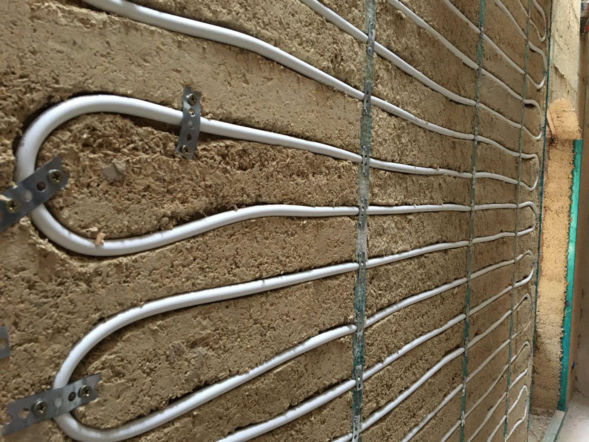 Beton konopny może posłużyć nawet do montażu instalacji wodnego ogrzewania powierzchniowego