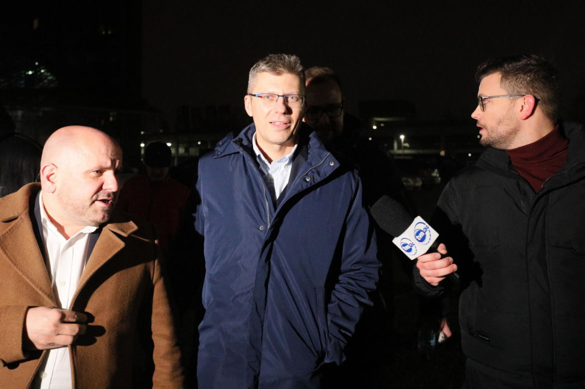 Politycy PiS w TVP. Tak bronią mediów