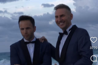 Krzysztof Gojdź i Marcin Roznowski: Ślub na plaży