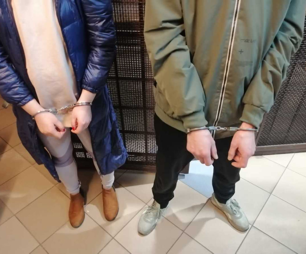 Najpierw zaprosili kolegę na imprezę, później okradli i wyrzucili za drzwi. Para 37-latków zatrzymana