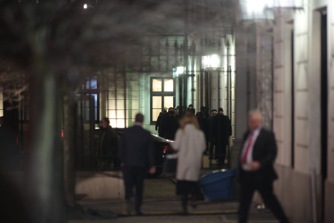 Wieczorne spotkanie Andrzeja Dudy z PiS w pałacu prezydenckim