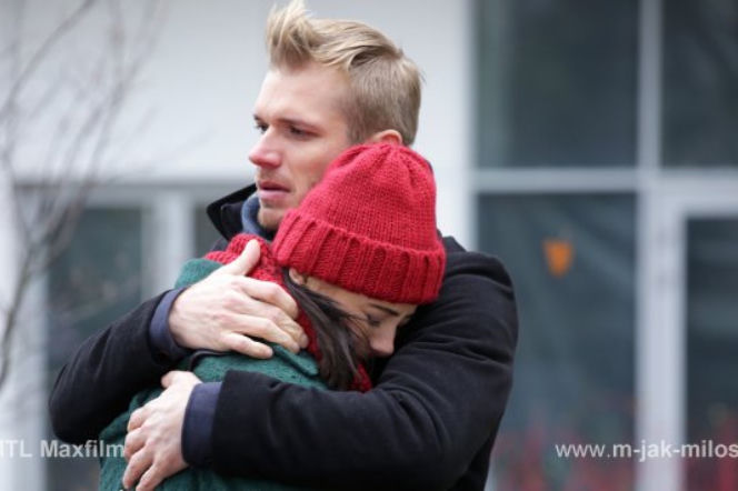 M jak miłość odc. 1207. Artur (Tomasz Ciachorowski), Iza Lewińska (Adriana Kalska)