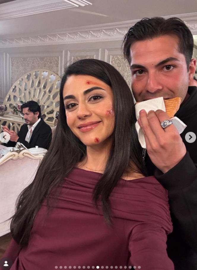 Panna młoda 3 sezon. Hancer (Talya Celebi) na planie