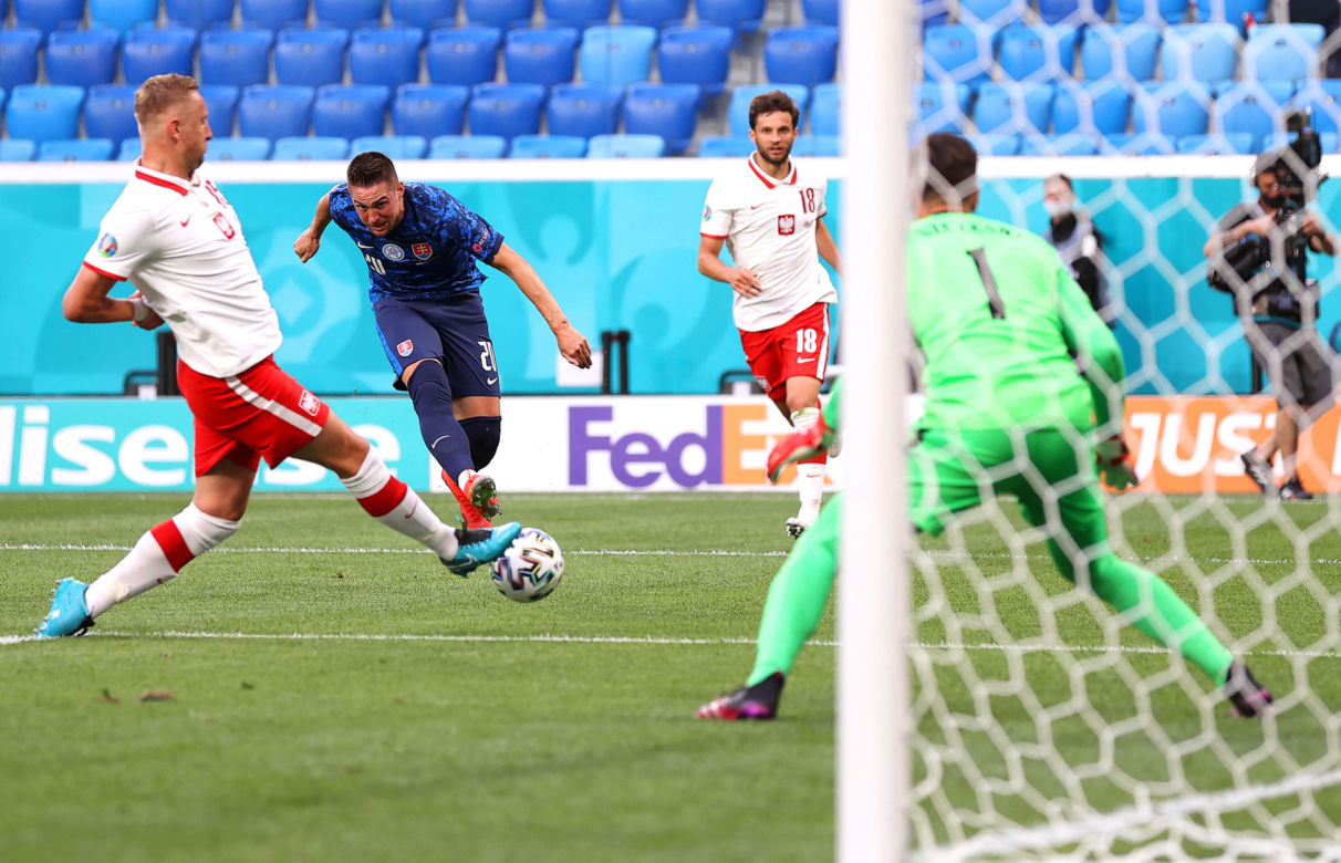 Ale wtopa Szczęsnego! Samobójczy gol Szczęsnego w meczu Polska - Słowacja