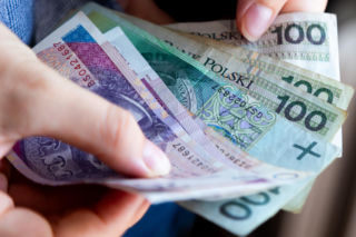 Z taką pensją jesteś w Polsce bogaczem. Liczy się też region kraju