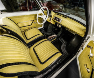 Fiat 126p dla Toma Hanksa z wnętrzem Carlex Design
