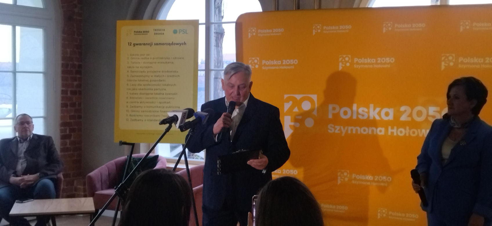 Koalicyjny Komitet Trzecia Droga Polska 2050 Szymona Hołowni - Polskie Stronnictwo Ludowe prezentuje kandydatów z Torunia w wyborach samorządowych