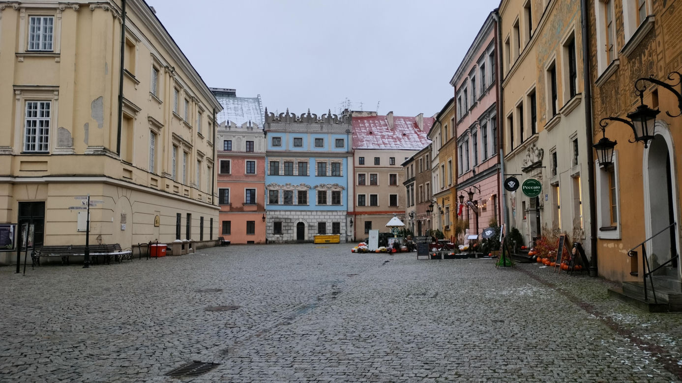 Pierwszy śnieg w tym sezonie! Lublin jest ukryty pod zimową pierzynką 