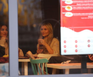 Joanna Krupa z siostrą Martą. Zjadły w mlecznym i poszły po patelnię