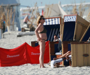 Grażyna Szapołowska na plaży