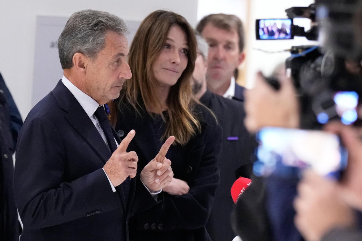Carla Bruni zrobi to, gdy zamkną Sarkozy'ego! "Każdego dnia"