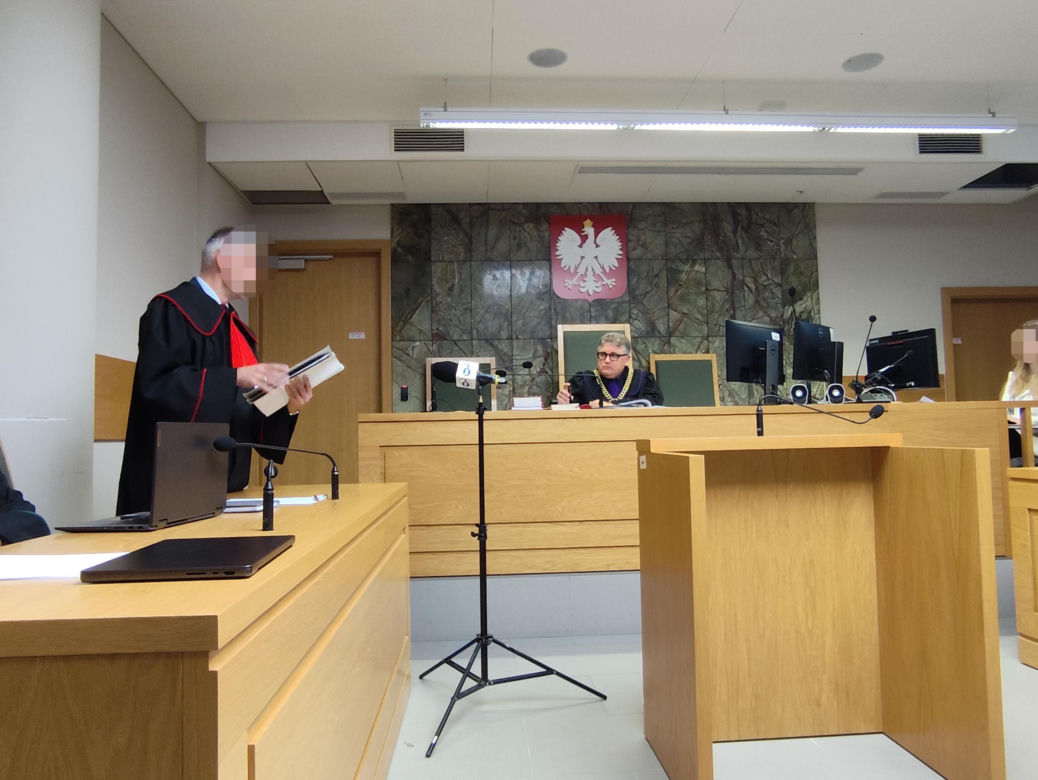 Wykładowczyni z Krakowa przed sądem. Oskarżona o znęcanie się nad karpiami!