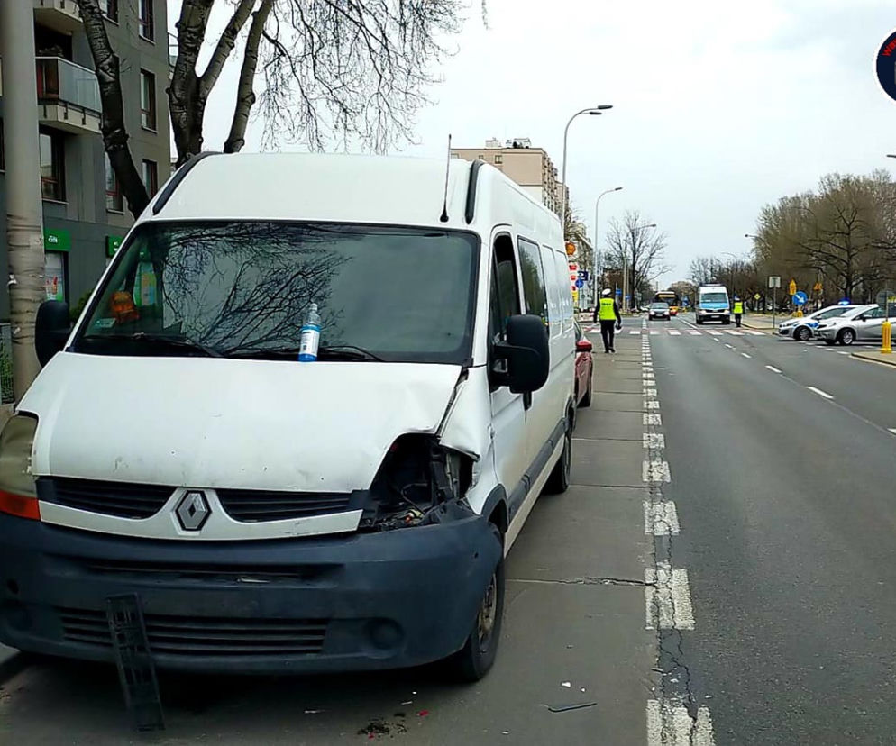 Wypadek na Sokratesa. Kolejny. Kobieta z rana głowy w szpitalu