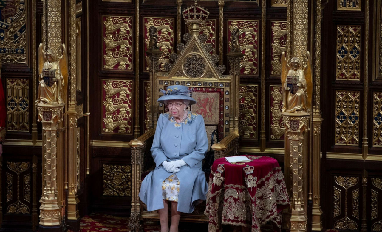 Królowa Elżbita II, książę Karol i księżna Camila na otwarciu parlamentu w Westminsterze
