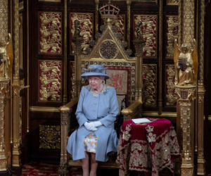 Królowa Elżbita II, książę Karol i księżna Camila na otwarciu parlamentu w Westminsterze