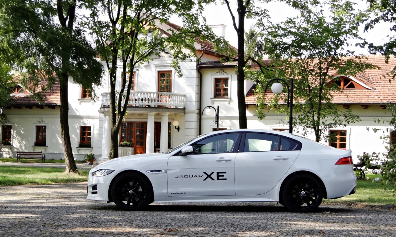 Jaguar XE 2.0 T R-Sport