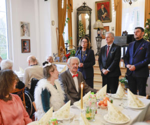 Małgorzata Kidawa-Błońska wpadała na wigilię w Skolimowie. Wzruszające sceny [ZDJĘCIA]