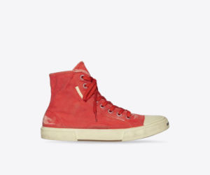  Zniszczone buty Balenciagi za 6500 zł 
