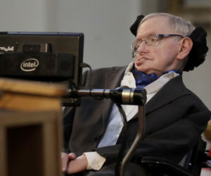 Stephen Hawking na wyspie Epsteina! Zdjęcie w sieci