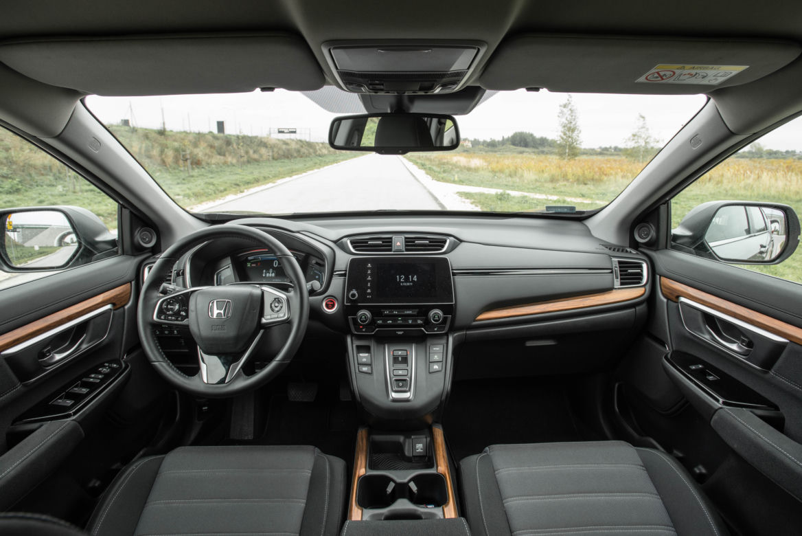 Subaru Forester e-BOXER vs Honda CR-V Hybrid