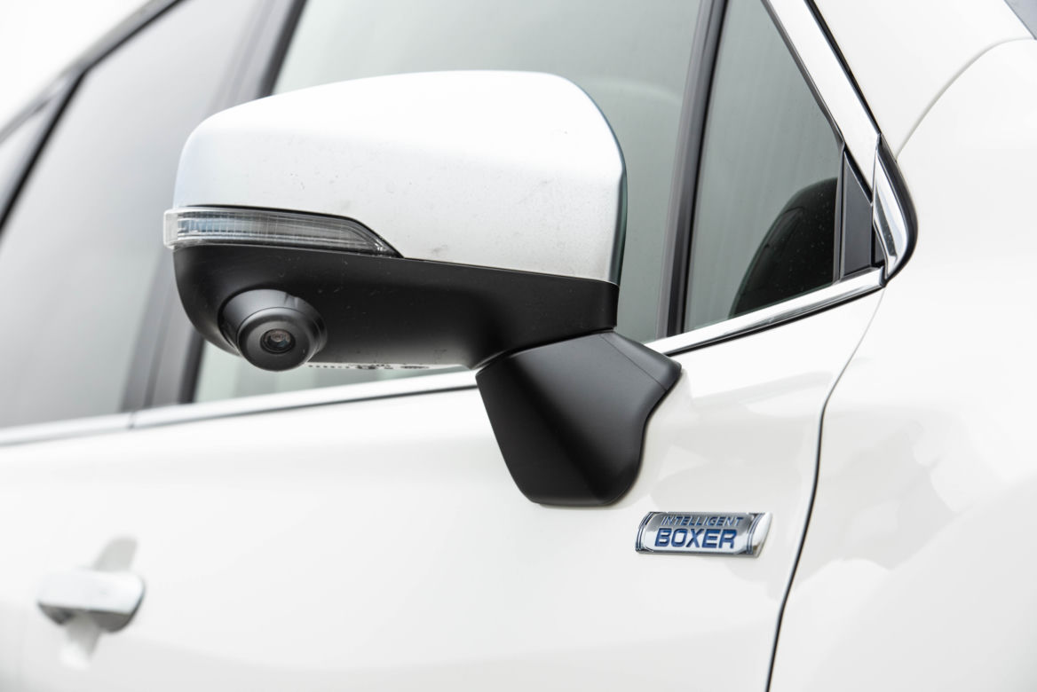 Subaru Forester e-BOXER vs Honda CR-V Hybrid