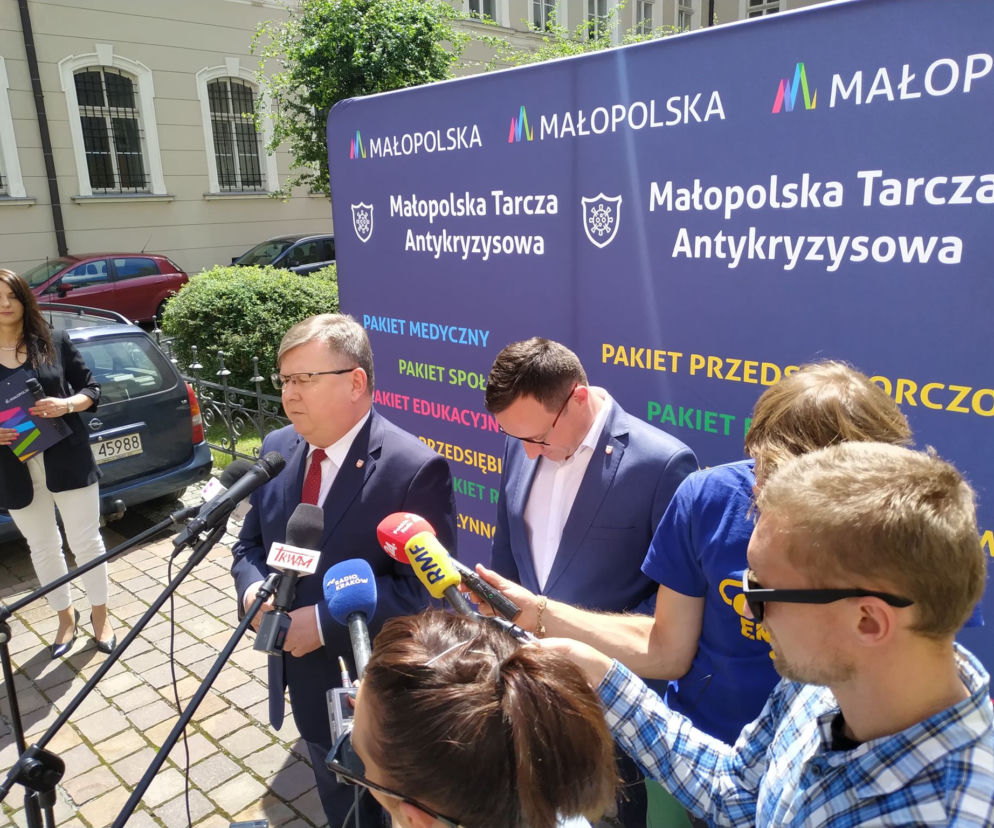 16 milonów złotych na wsparcie samozatrudnionych dotkniętych kryzysem gospodarczym