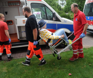 Ewakuacja w Kołobrzegu. Saperzy wyciągają bomby z Bałtyku