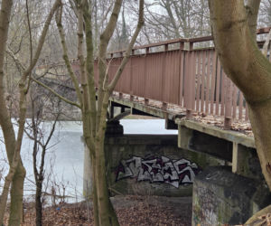 Tak teraz wygląda dawny most kolejowy na Czyżkówku. Kiedyś jeździły tędy pociągi