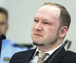 Proces Andersa Behringa Breivika. Breivik POPŁAKAŁ się