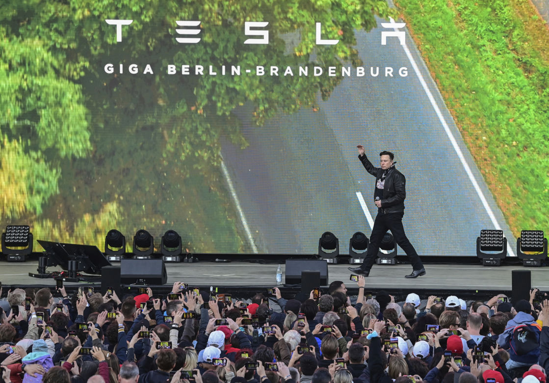 Elon Musk zawsze zadaje jedno pytanie podczas rozmowy o pracę. Nie zgadniesz jakie!