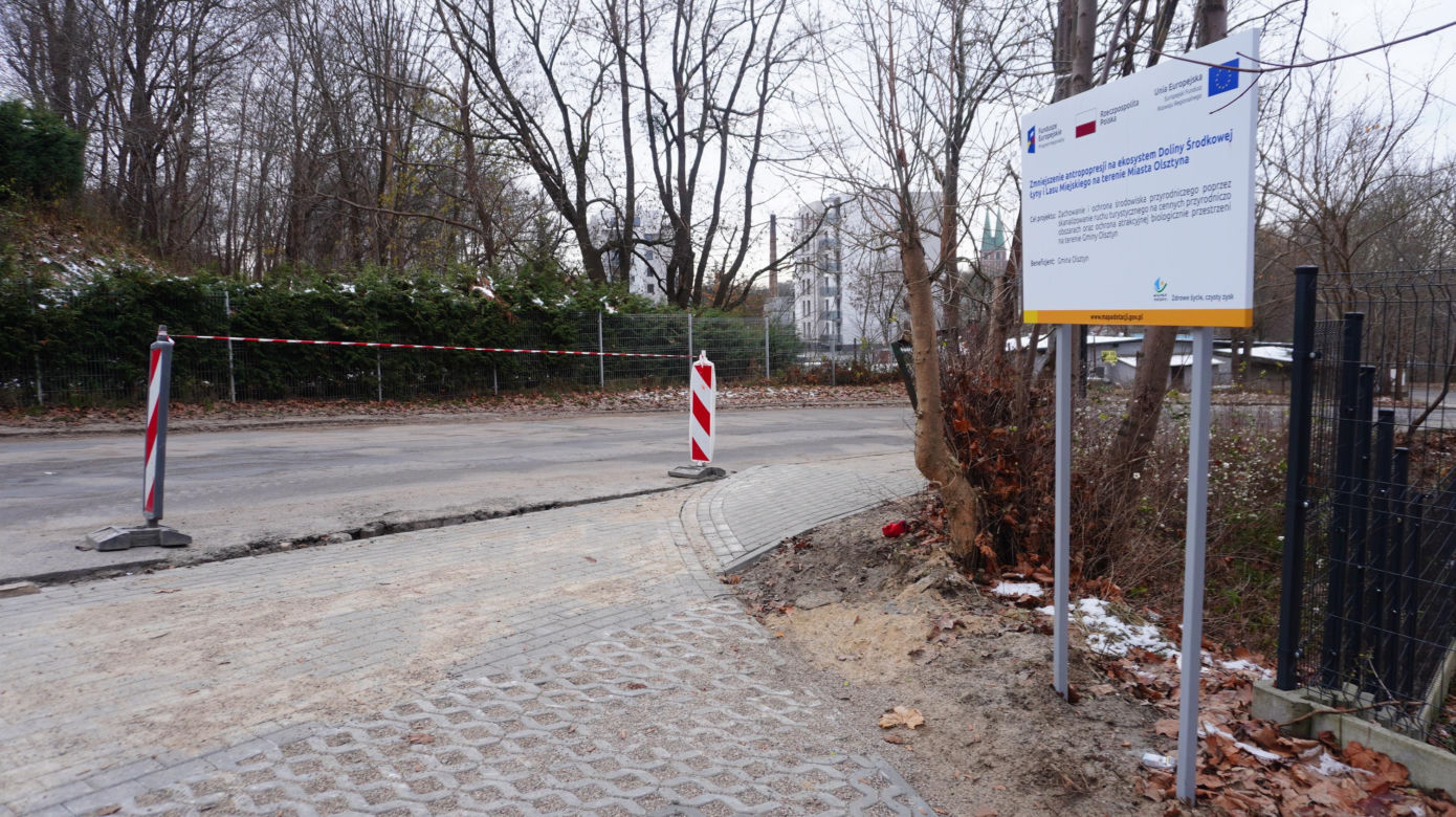 Nowe miejsce rekreacji nad Łyną coraz bliżej. Trwają prace wykończeniowe Ekotarasu w Olsztynie [ZDJĘCIA]