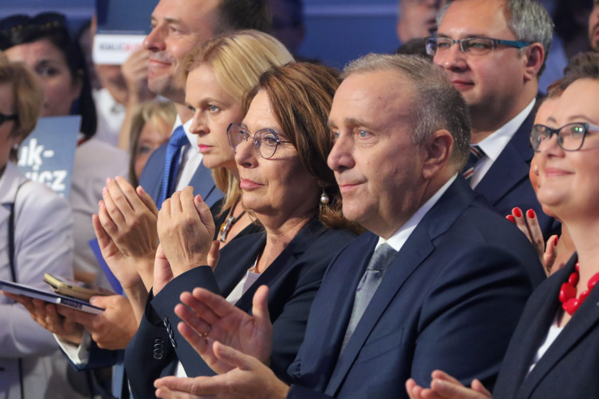 Politycy bratają się z ludem