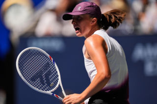 WTA Pekin PREMIE: Ile zarobiła Iga Świątek? Nagrody pieniężne robią wrażenie!