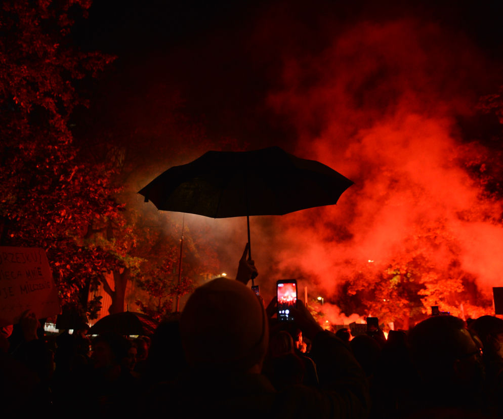 Blokada Krakowa 28 października. Miasto całkowicie STANIE, będzie Strajk Kobiet