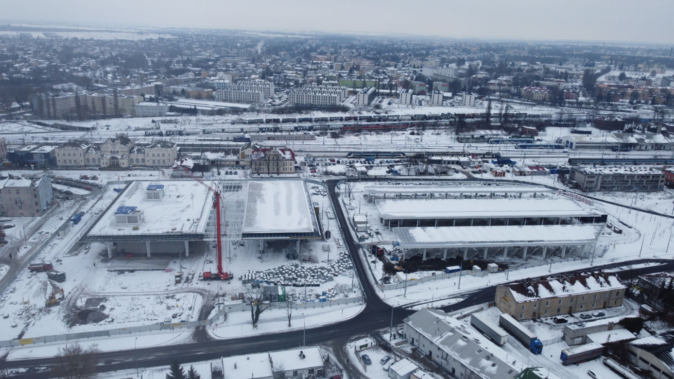 Budowa Dworca Metropolitalnego w Lublinie w zimowej odsłonie