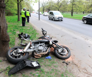 MOTOCYKLISTA W OPRESJI