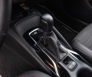 Toyota Corolla 2.0 Hybrid Dynamic Force 184 KM e-CVT vs Mazda 3 Skyactiv-X 180 KM 6MT AWD