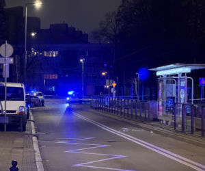 Podejrzany pakunek wstrzymał ruch tramwajów na Pradze. Co się stało?