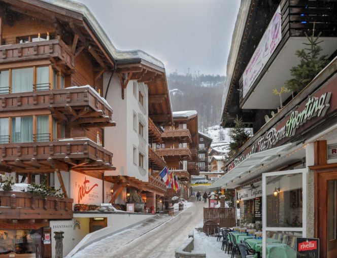 Saas-Fee w Szwajcarii, tutaj kręcono teledysk do "Last Christmas"