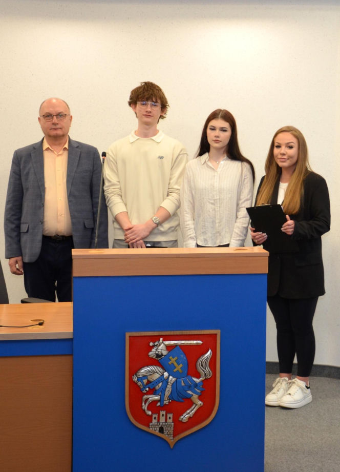 Młodzi ludzie z CKU w Siedlcach w apelu do dorosłych podczas debaty w Urzędzie Miasta