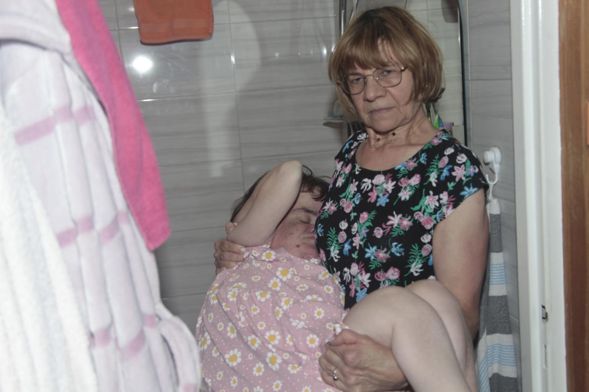 Siedlce. Kupmy Karolinie podnośnik do kąpieli 