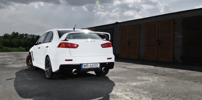 Mitsubishi Lancer Evolution RS