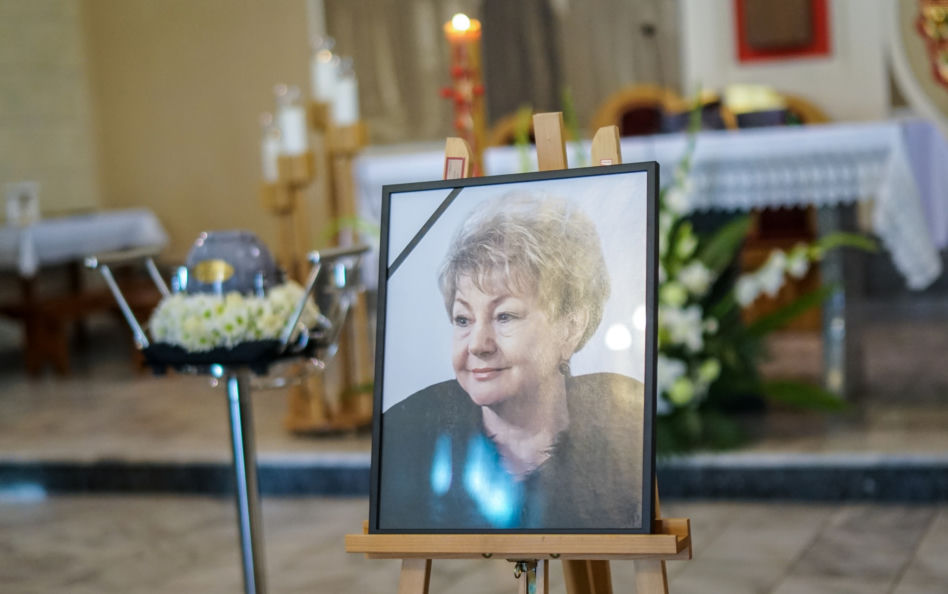 Wzruszający pogrzeb Ilony Kuśmierskiej. Ostatnie pożegnanie Jadźki z "Samych Swoich"