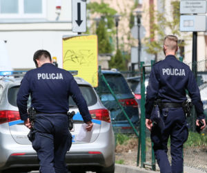 Alarm bombowy w Kuroniu