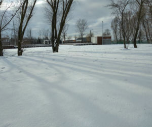 Śnieg zasypał Tarnów, teraz czas na mróz. Będzie PRZEŹLIWIE zimno