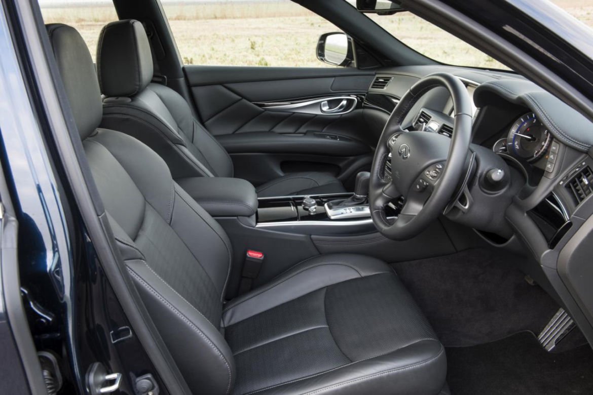 2015 Infiniti Q70