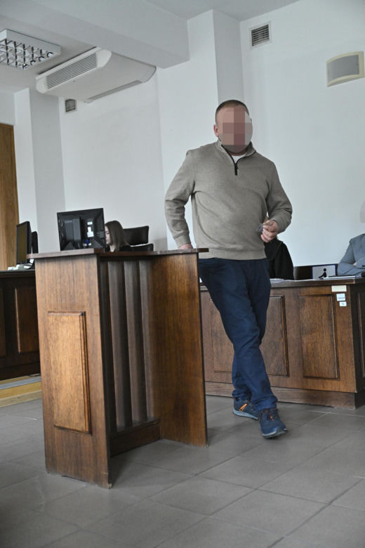 Sprawa pobicia ojca Viki Gabor trafiła do sądu. Uczestnik bójki na ulicy przekonuje, że musiał użyć gazu, bo się wystraszył 